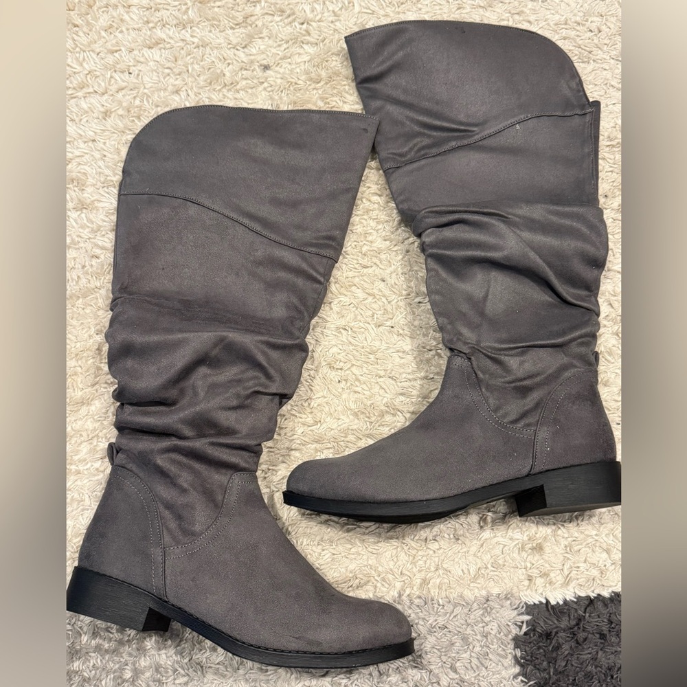 Women's Gray Knee-High Boots